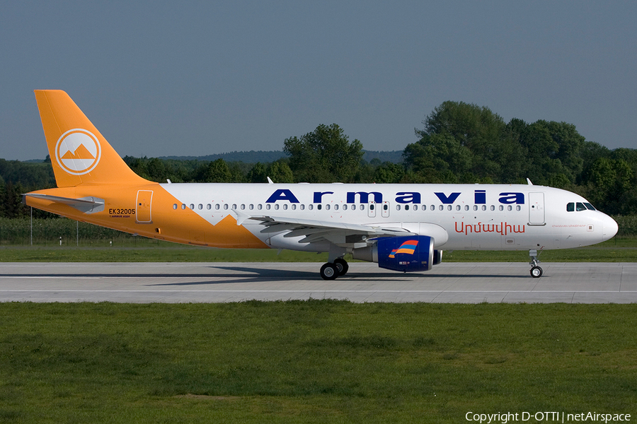 Armavia Airbus A320-214 (EK32005) | Photo 259202
