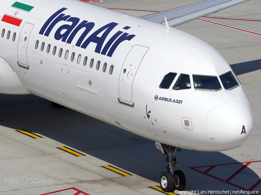 Iran Air Airbus A321-211 (EP-IFA) | Photo 257041