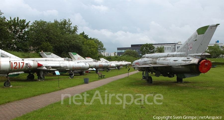 Aviation photo 334064