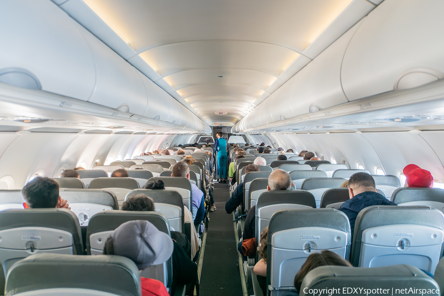 FlyOne Airbus A320-232 (ER-00005) | Photo 536369