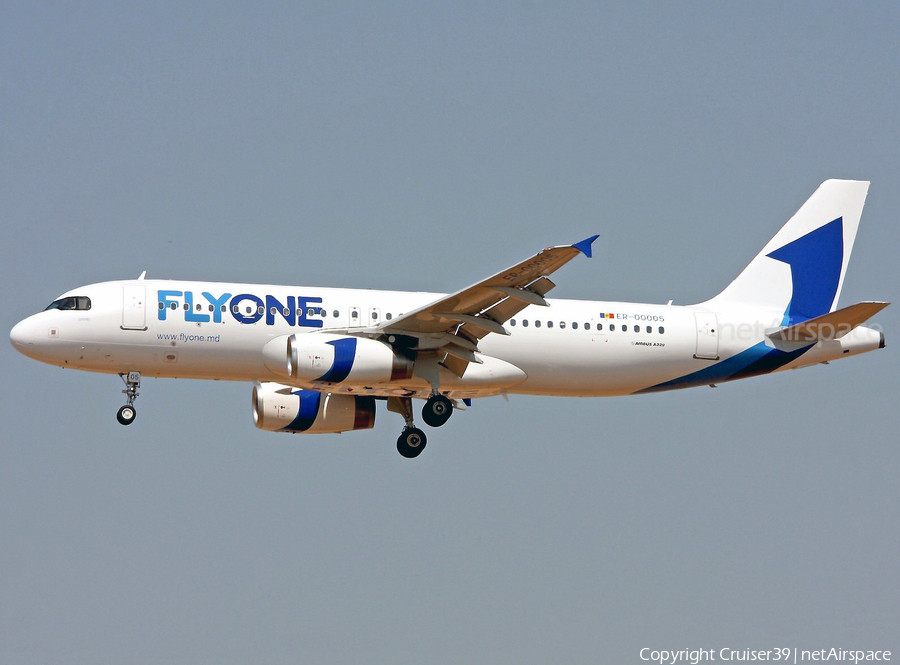 FlyOne Airbus A320-232 (ER-00005) | Photo 365132