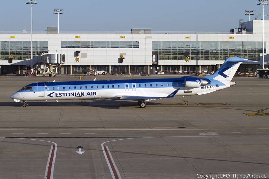Estonian Air Bombardier CRJ-900ER (ES-ACC) | Photo 384284