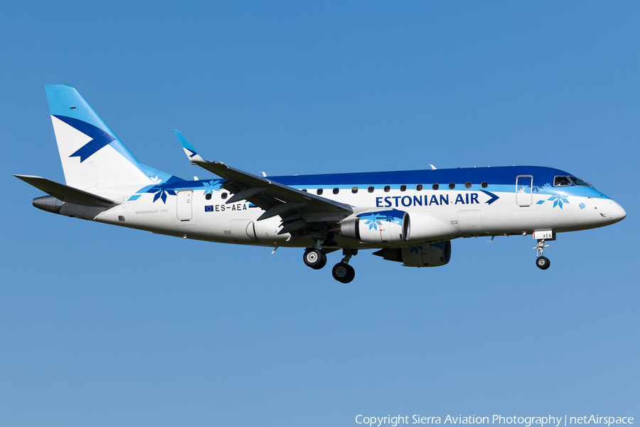 Estonian Air Embraer ERJ-170STD (ERJ-170-100) (ES-AEA) | Photo 330733