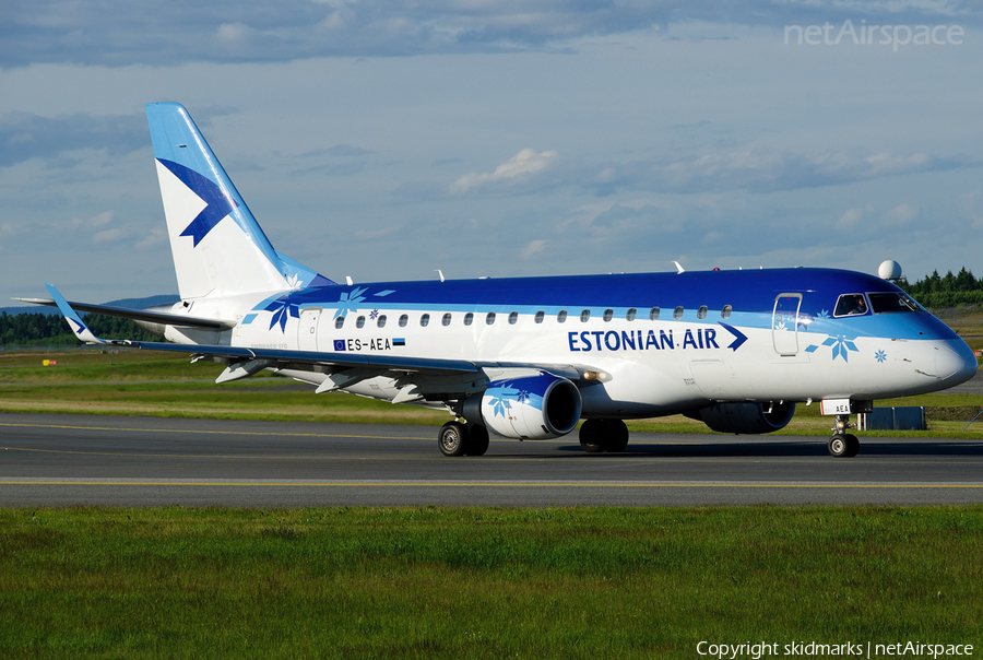 Estonian Air Embraer ERJ-170STD (ERJ-170-100) (ES-AEA) | Photo 21898