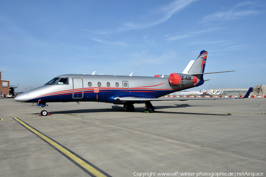 Panaviatic Gulfstream G150 (ES-AIR) | Photo 537080