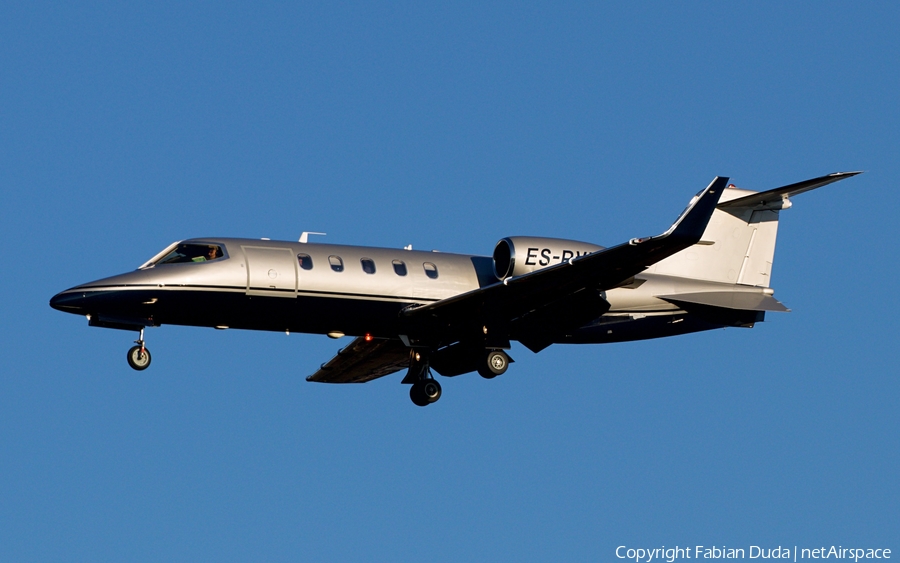 Avies Learjet 31A (ES-PVH) | Photo 294498