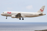 TUI Airlines Belgium (SmartLynx Airlines Estonia) Airbus A320-214 (ES-SAK) at  Gran Canaria, Spain