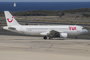 TUI Airlines Belgium (SmartLynx Airlines Estonia) Airbus A320-214 (ES-SAK) at  Gran Canaria, Spain