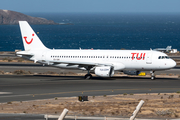 TUI Airlines Belgium (SmartLynx Airlines Estonia) Airbus A320-214 (ES-SAK) at  Gran Canaria, Spain