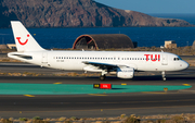 TUI Airlines Belgium (SmartLynx Airlines Estonia) Airbus A320-214 (ES-SAK) at  Gran Canaria, Spain