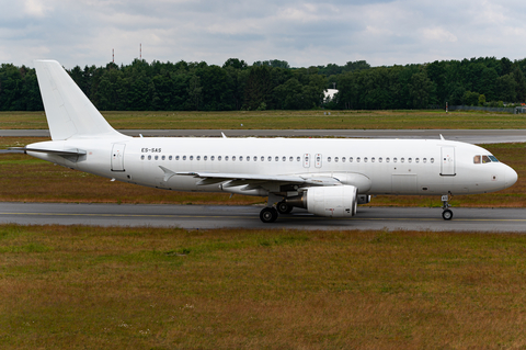 SmartLynx Airlines Estonia Airbus A320-214 (ES-SAS) at  Hamburg - Fuhlsbuettel (Helmut Schmidt), Germany