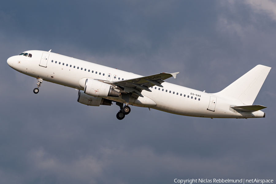 SmartLynx Airlines Estonia Airbus A320-214 (ES-SAS) | Photo 388284