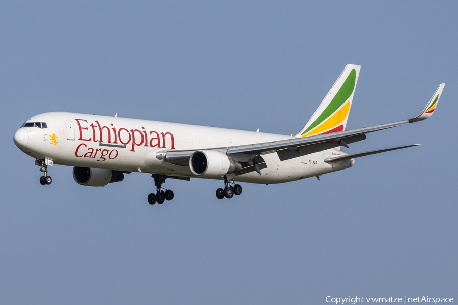 Ethiopian Airlines Boeing 767-360(ER) (ET-ALO) | Photo 593907