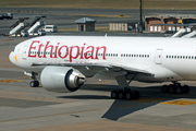 Ethiopian Airlines Boeing 777-260(LR) (ET-ANN) at  Johannesburg - O.R.Tambo International, South Africa