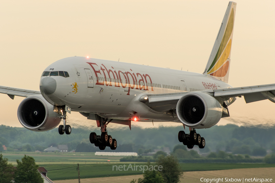 Ethiopian Airlines Boeing 777-260(LR) (ET-ANQ) | Photo 252891