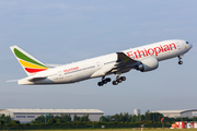 Ethiopian Airlines Boeing 777-260(LR) (ET-ANR) at  Dublin, Ireland