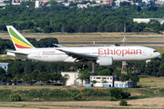 Ethiopian Airlines Boeing 777-260(LR) (ET-ANR) at  Madrid - Barajas, Spain