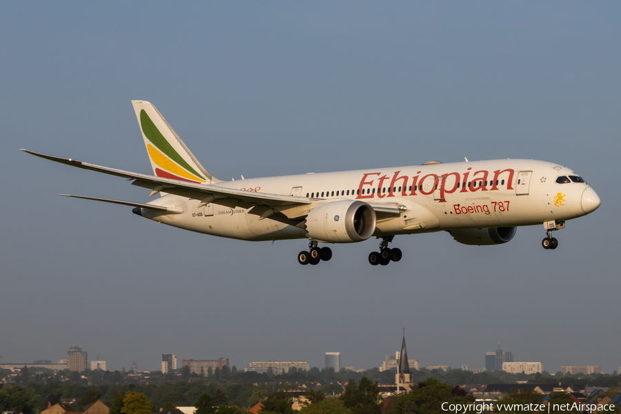 Ethiopian Airlines Boeing 787-8 Dreamliner (ET-AOS) | Photo 572757