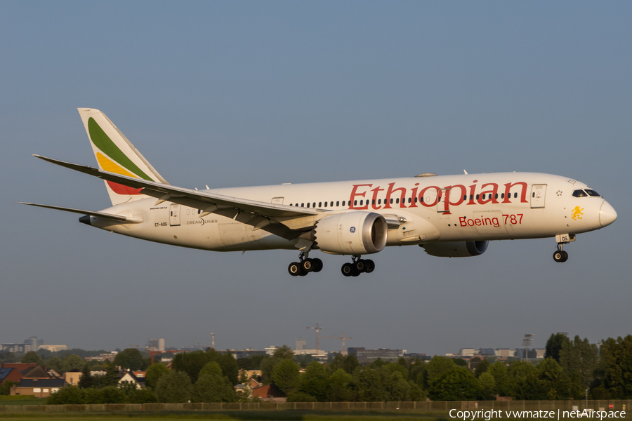 Ethiopian Airlines Boeing 787-8 Dreamliner (ET-AOS) | Photo 572758
