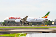 Ethiopian Airlines Boeing 787-8 Dreamliner (ET-AOV) at  Jakarta - Soekarno-Hatta International, Indonesia