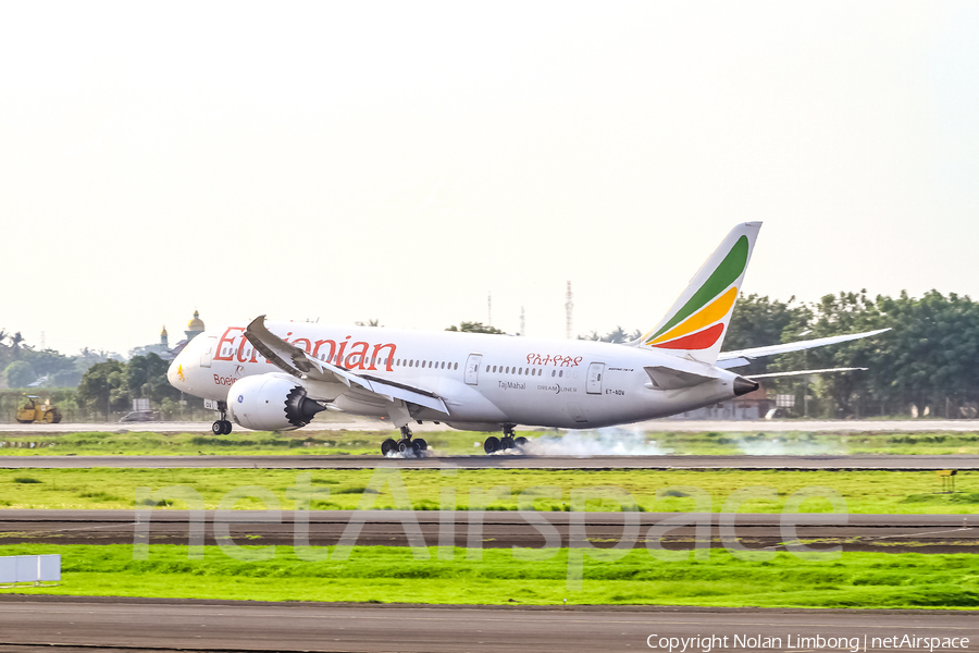 Ethiopian Airlines Boeing 787-8 Dreamliner (ET-AOV) | Photo 438232