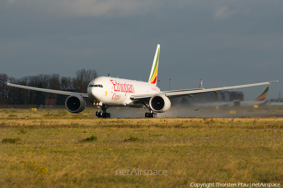 Ethiopian Cargo Boeing 777-F60 (ET-ARI) | Photo 90569