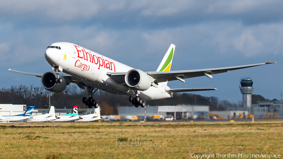 Ethiopian Cargo Boeing 777-F60 (ET-ARI) | Photo 90571