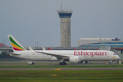 Ethiopian Airlines Boeing 787-9 Dreamliner (ET-AUR) at  Jakarta - Soekarno-Hatta International, Indonesia