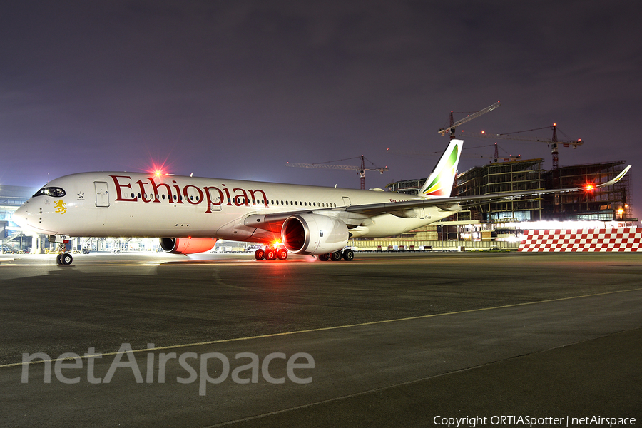 Ethiopian Airlines Airbus A350-941 (ET-AVB) | Photo 383884