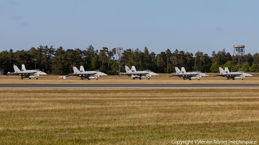Aviation photo 573932