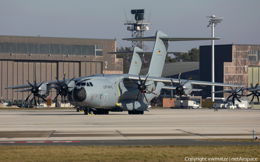 Aviation photo 294699