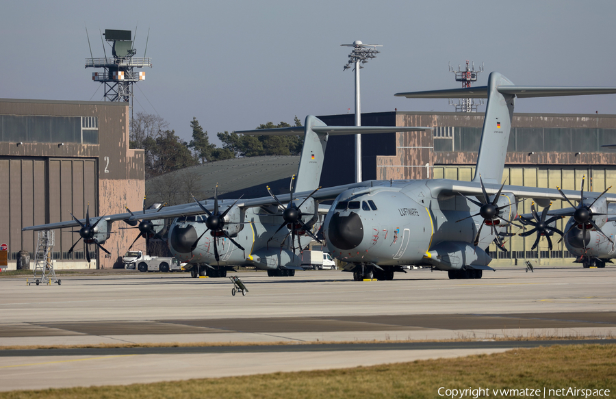 Aviation photo 294704