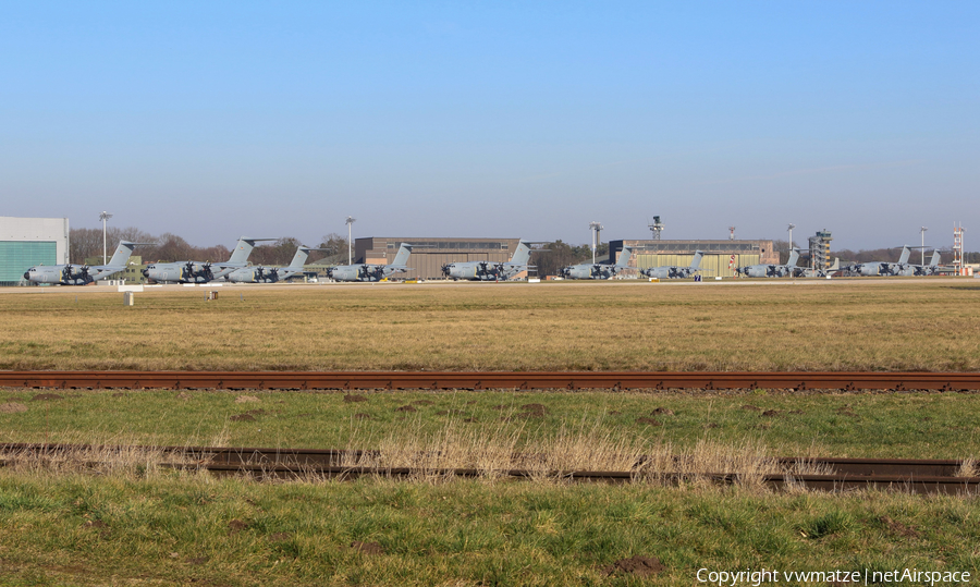 Aviation photo 294711