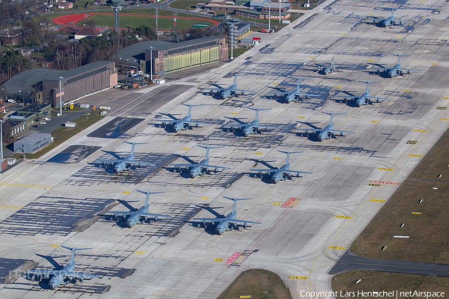 Aviation photo 431861