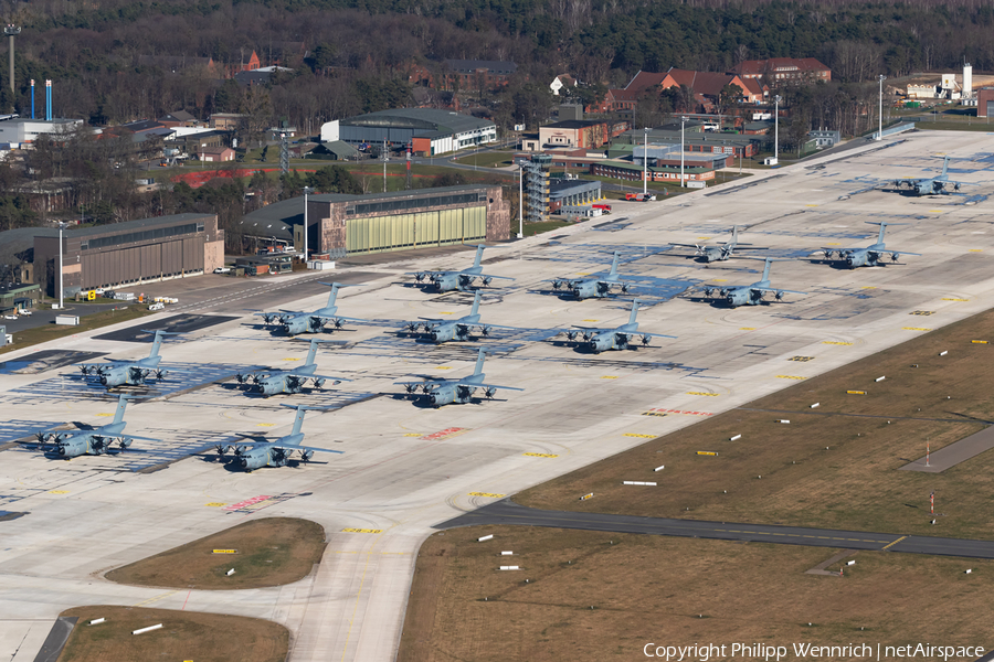 Aviation photo 431877
