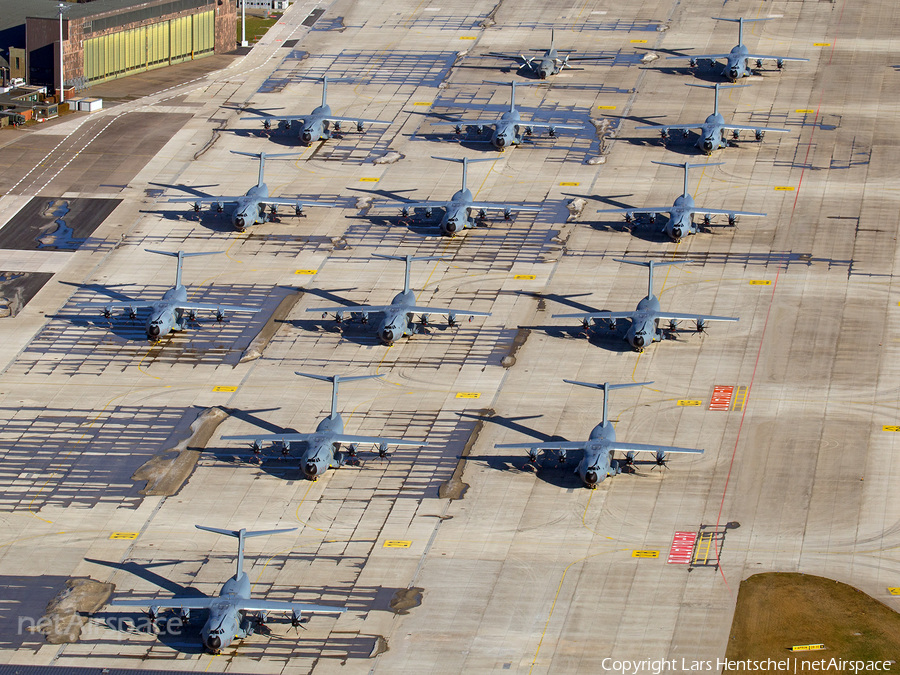 Aviation photo 431910