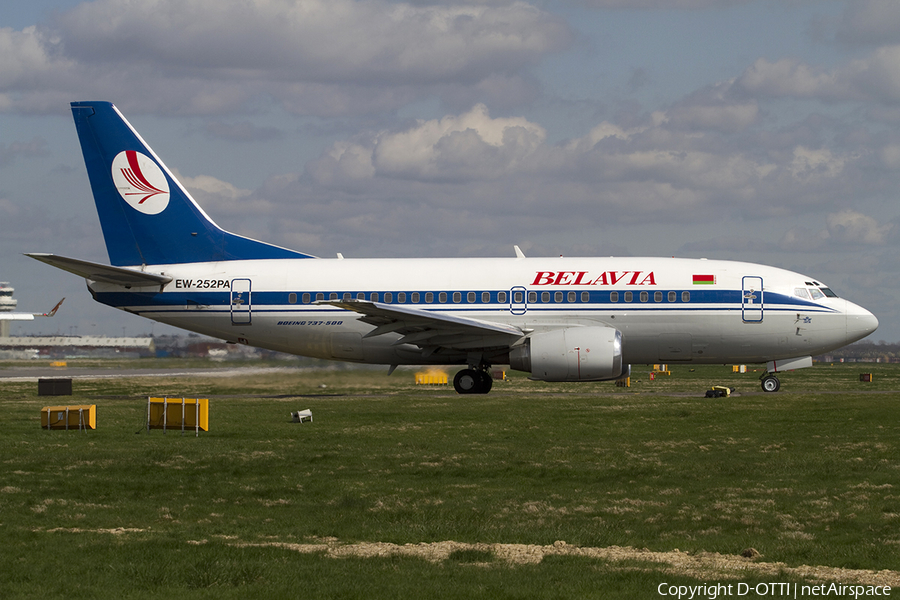 Belavia Belarus Airlines Boeing 737-524 (EW-252PA) | Photo 288205