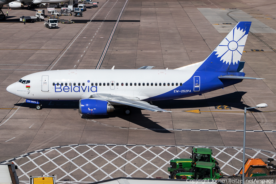 Belavia Belarus Airlines Boeing 737-524 (EW-252PA) | Photo 250980