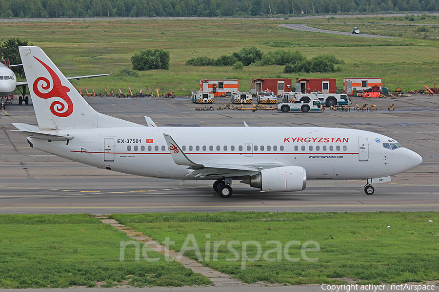 Kyrgyzstan Airlines Boeing 737-59D (EX-37501) | Photo 388077