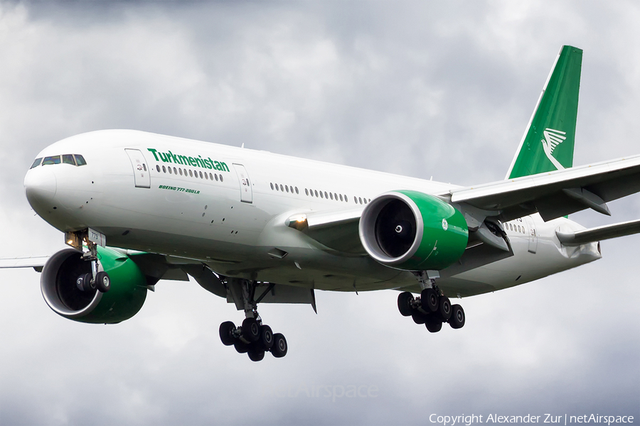 Turkmenistan Airlines Boeing 777-22K(LR) (EZ-A779) | Photo 138139