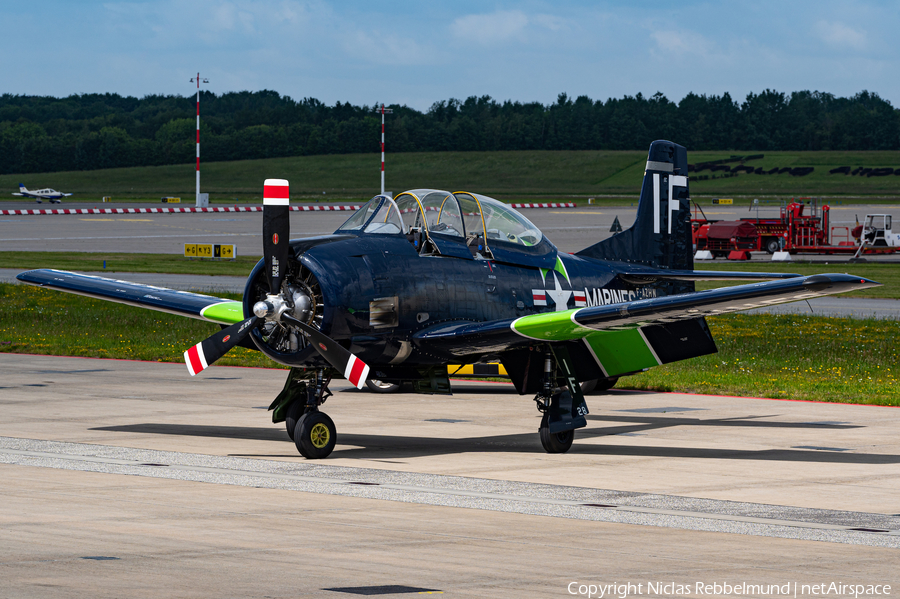 (Private) North American T-28C Trojan (F-AZHN) | Photo 452724