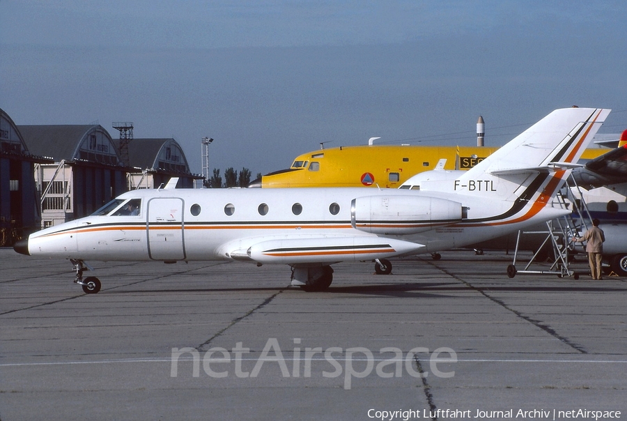 Uni-Air Aerospatiale SN 601 Corvette (F-BTTL) | Photo 404157