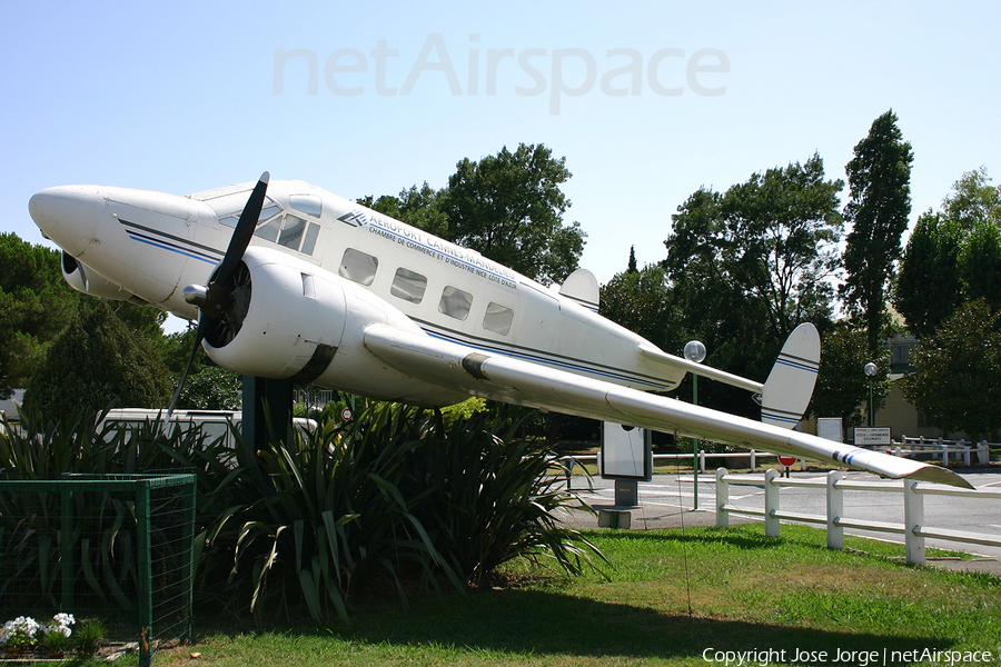 (Private) Beech E18S (F-BUOP) | Photo 499995