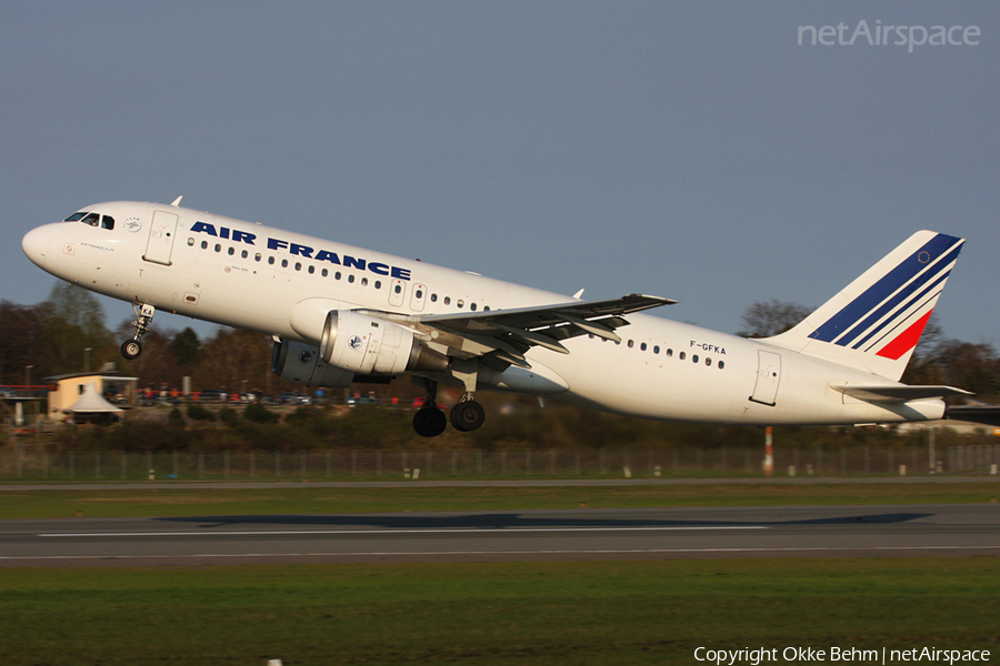 Air France Airbus A320-111 (F-GFKA) | Photo 52925