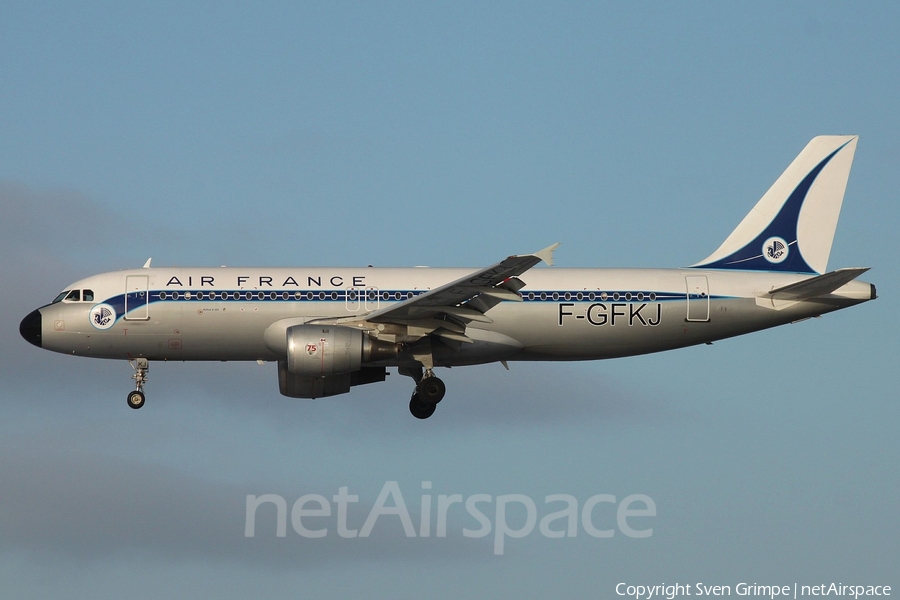 Air France Airbus A320-211 (F-GFKJ) | Photo 11416