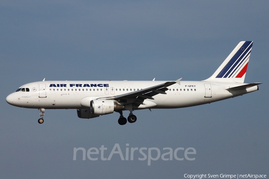 Air France Airbus A320-211 (F-GFKY) | Photo 19471