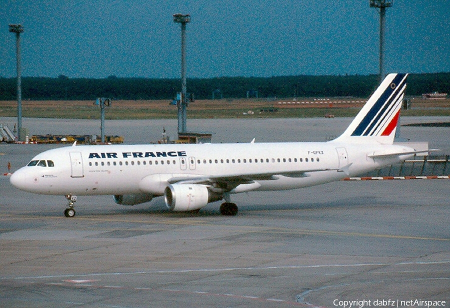 Air France Airbus A320-211 (F-GFKZ) | Photo 211101