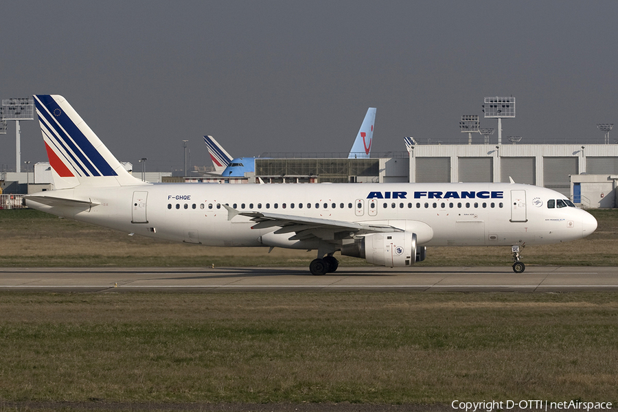 Air France Airbus A320-211 (F-GHQE) | Photo 272824