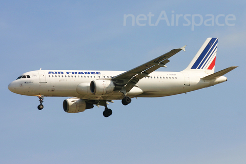 Air France Airbus A320-211 (F-GHQH) at  Paris - Orly, France