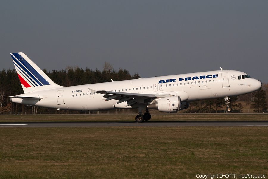 Air France Airbus A320-211 (F-GHQK) | Photo 196607